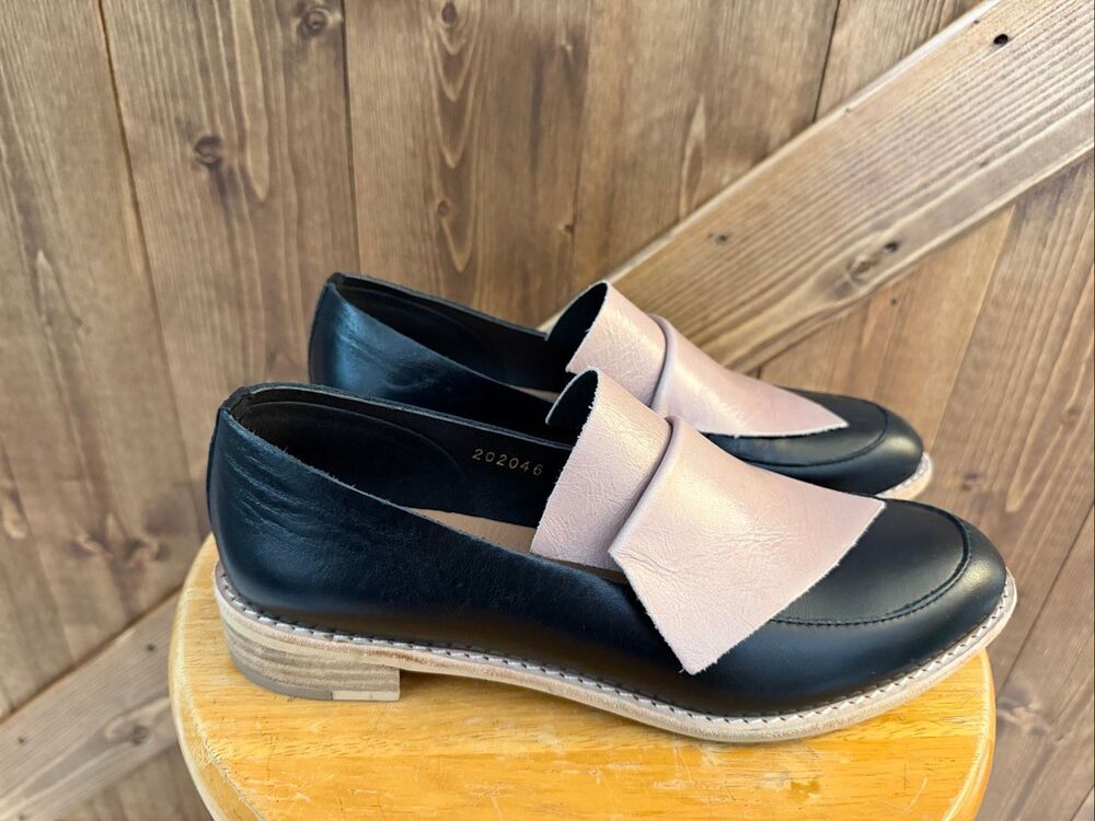 All Black Leather Flatbow Cowman Loafers Black Pink EU 38 US 7.5-8